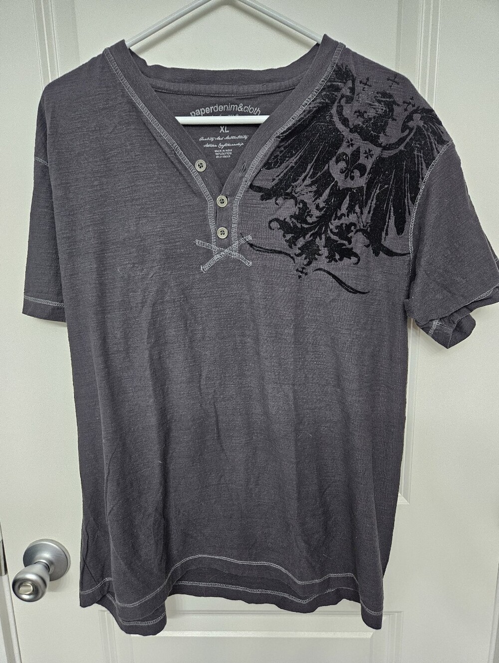 Paper Denim & Cloth Charcoal Gray V-Neck Graphic Short Sleeve Tee